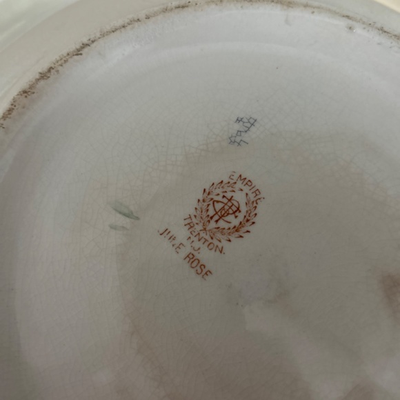 Empire basin June rose - Picture 3 of 3